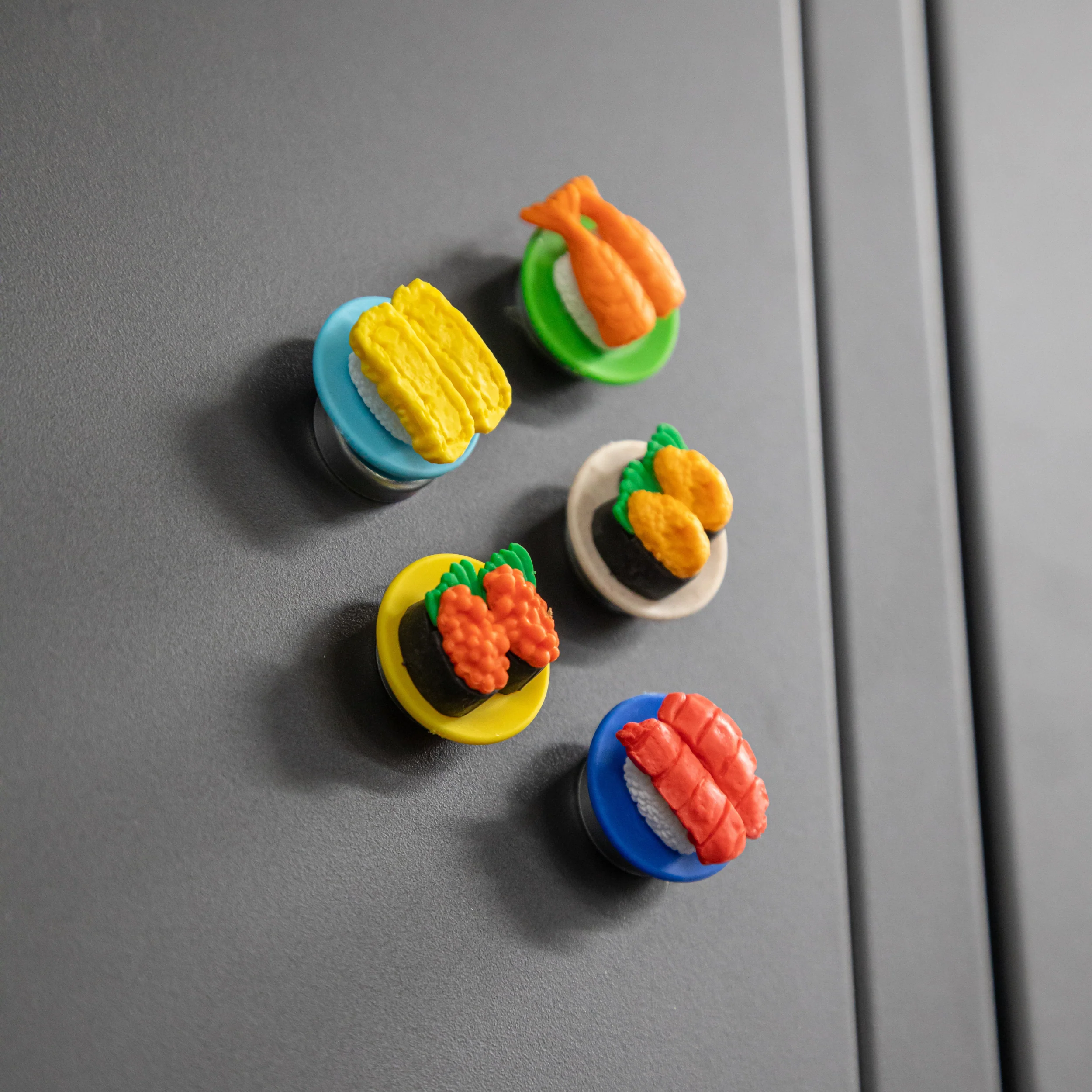 Fun Magnet Eraser - Kaiten Sushi - Image 3