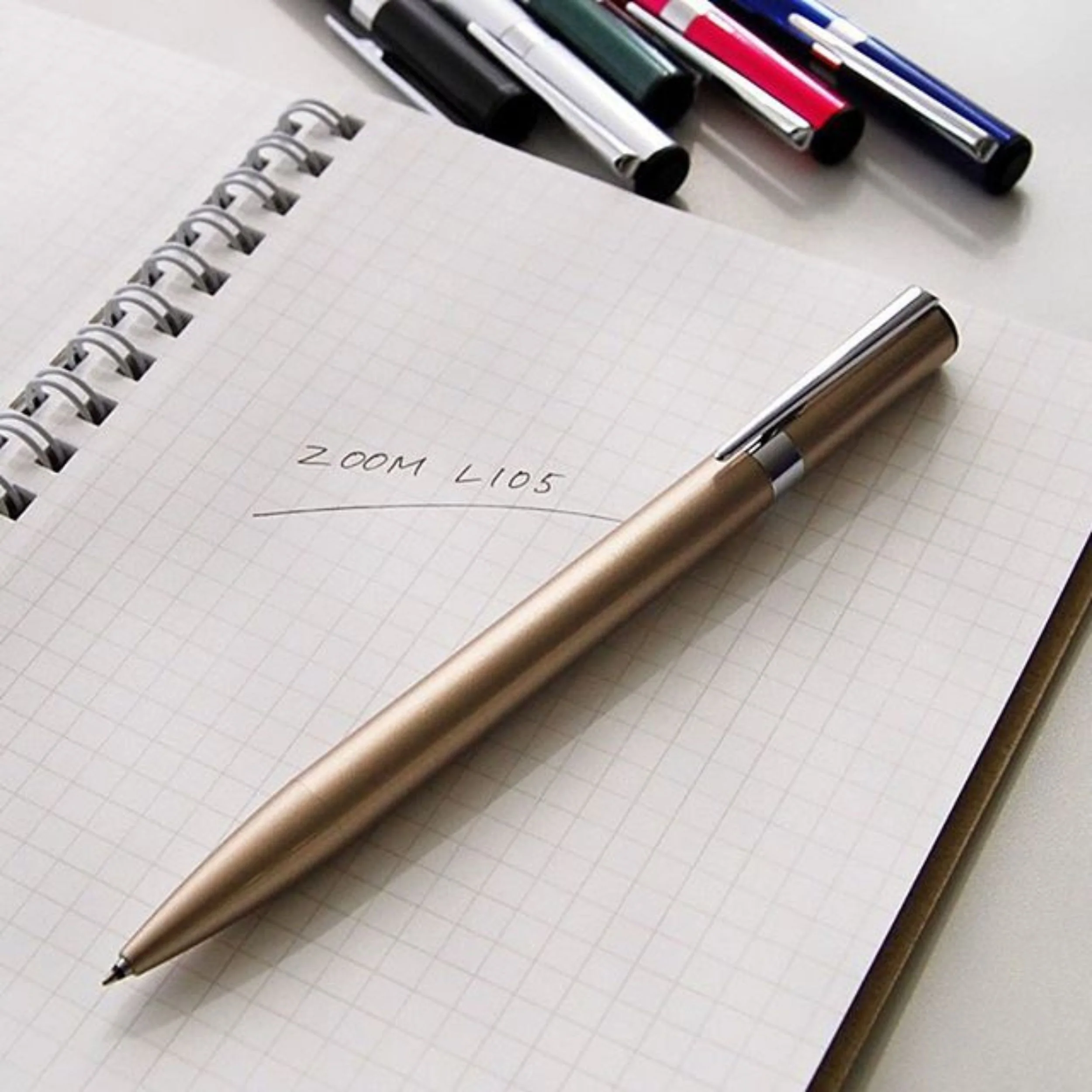 Tombow Zoom L105 Ballpoint Pen 0.5mm - Black - Image 5